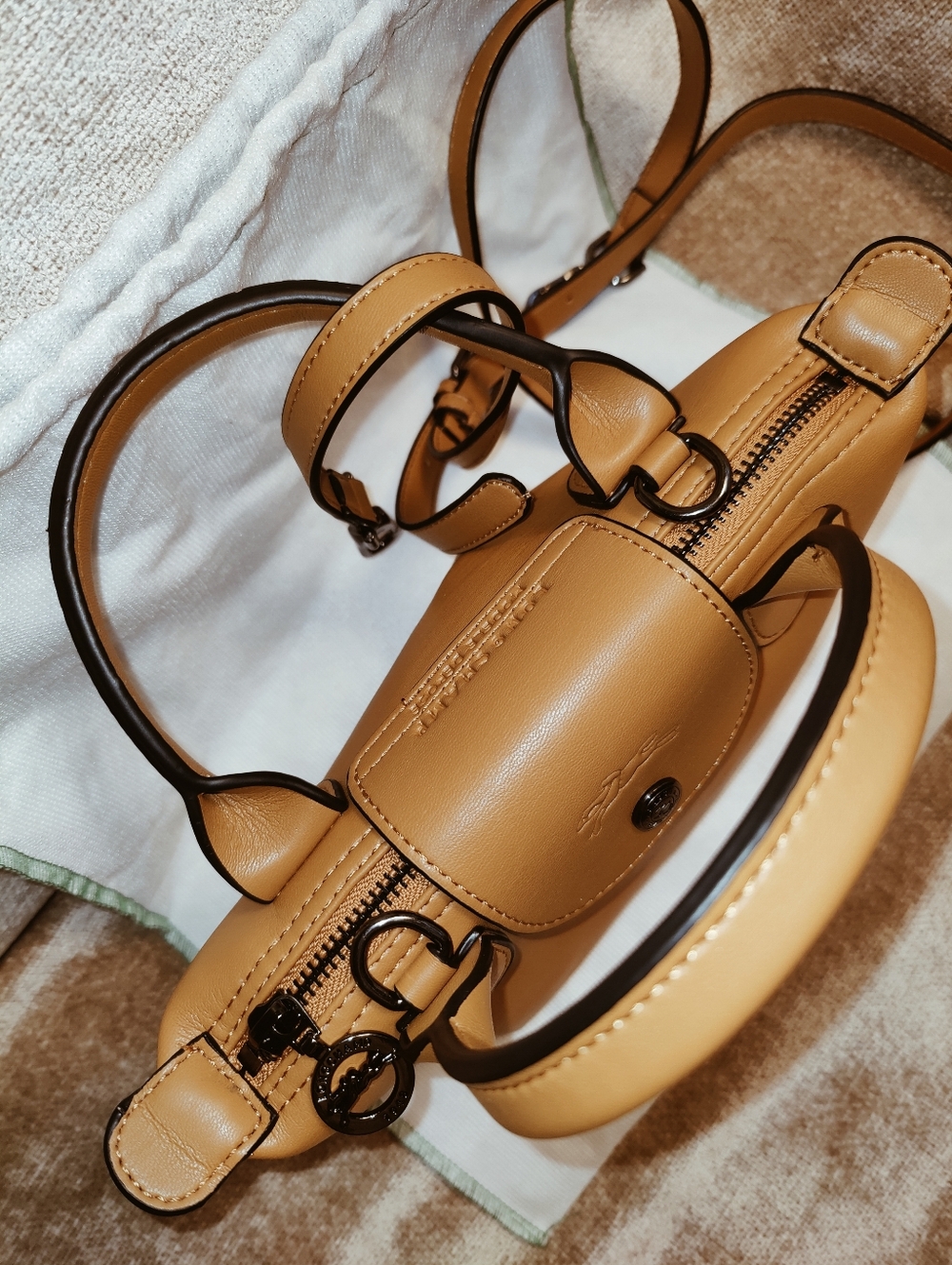 New 🆕 Longchamp LE PLIAGE XTRA XS HANDBAG In Cashew Leather - Picture 3 of 11